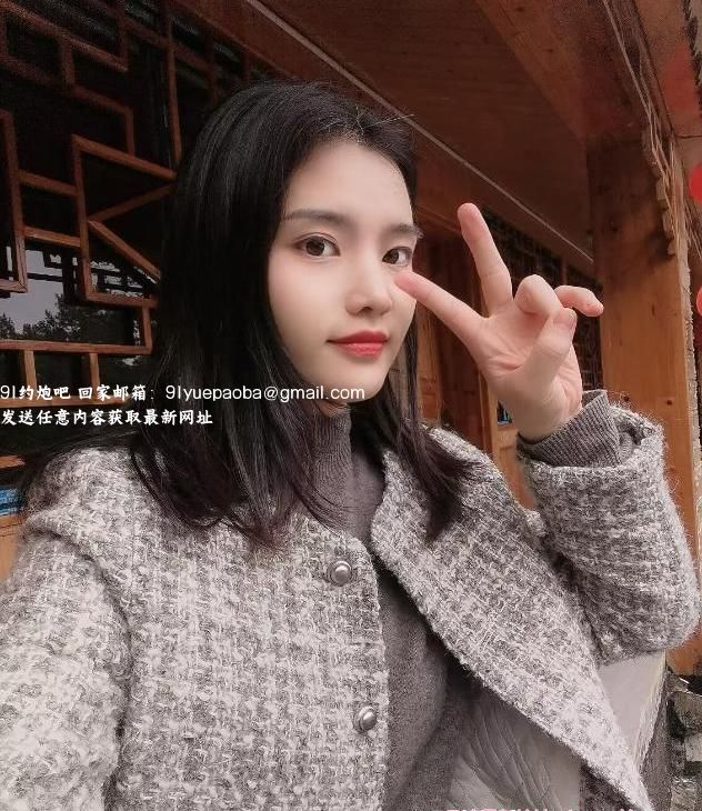 闵行嫩妹双飞