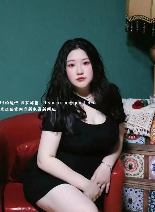 兼职巨乳小倩