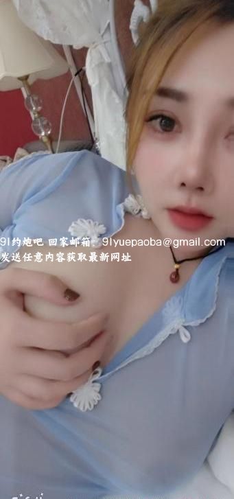 武汉大胸大屁股妞妞
