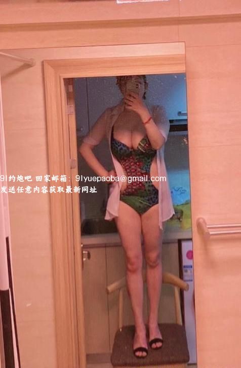 小柳岩回归