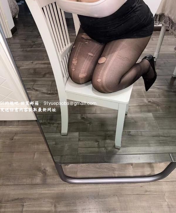 非常熟的小坦克妹子