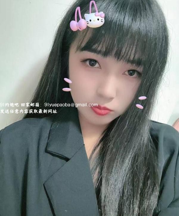 年轻大奶小余