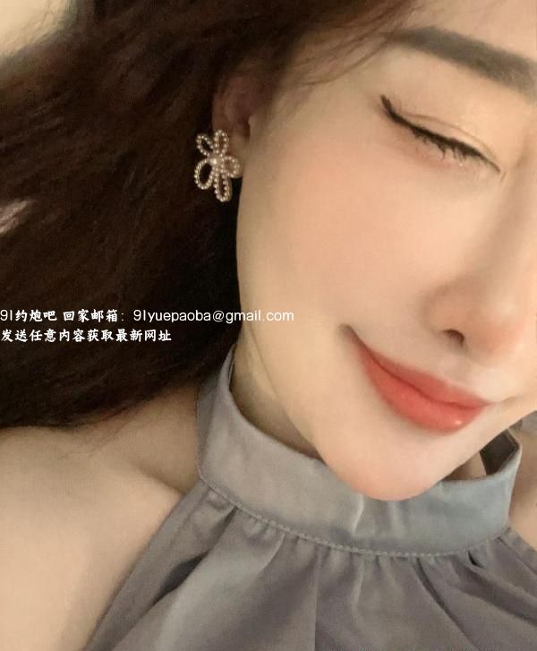 口活超爽的小姐姐