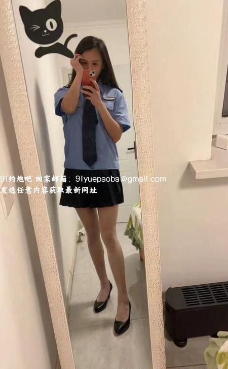 瑜伽老师流连忘返