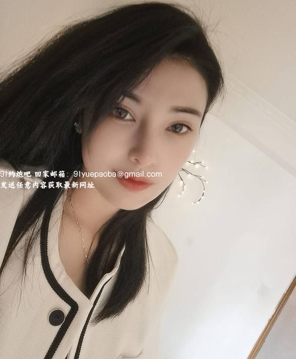 二刷羽恩带小姐妹双飞