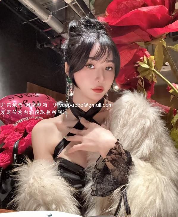模特梦婷