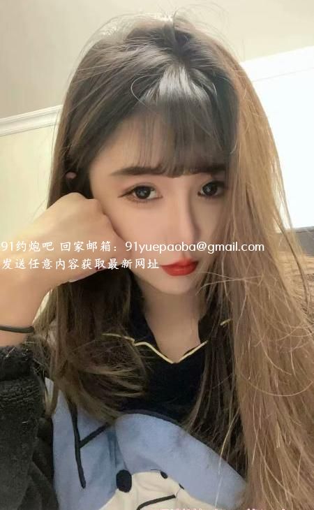 长腿美少妇