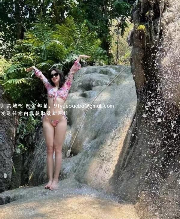 人气AV体验女王予初