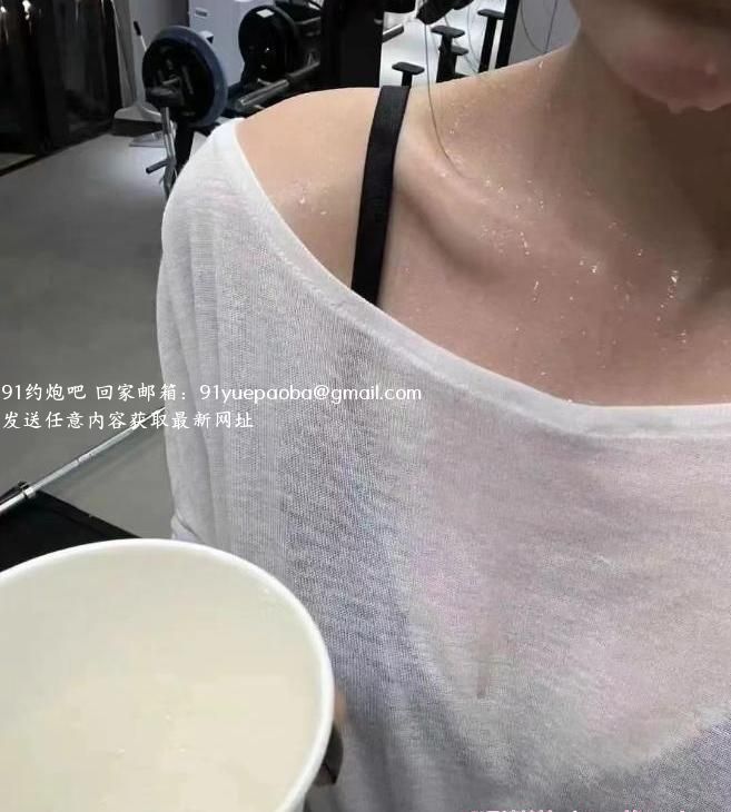 仁和路健身美女小叶子
