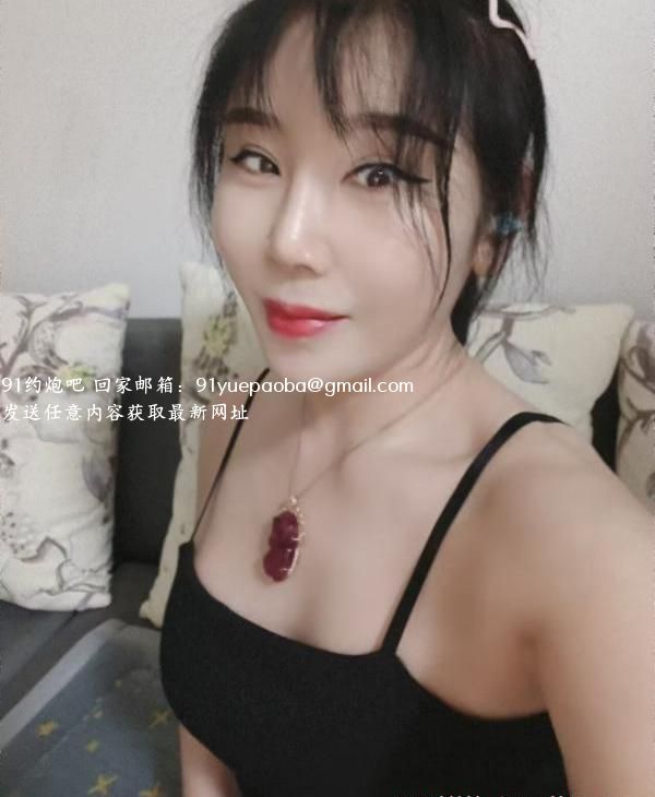 黑丝长腿葫芦娃