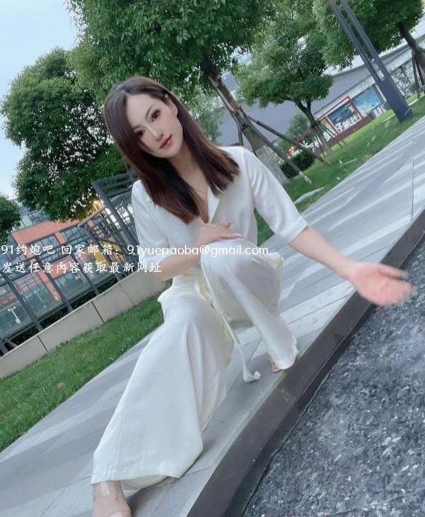 东郊记忆小雪老师