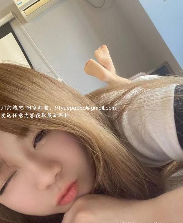 野战车震童颜萝莉