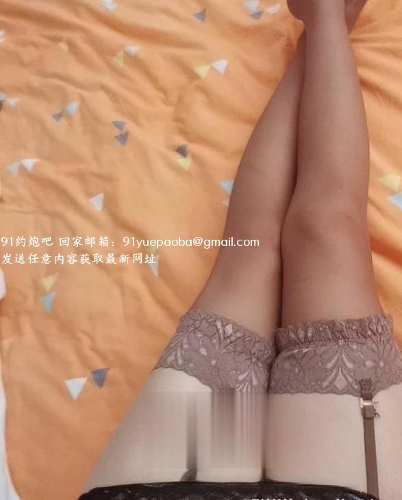 两张泻火少妇
