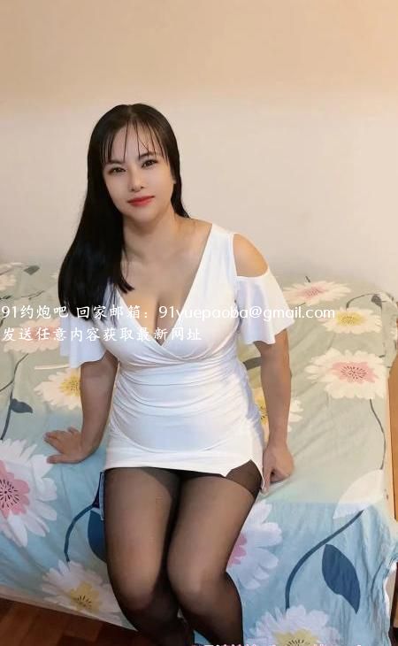 东晓南双飞少妇