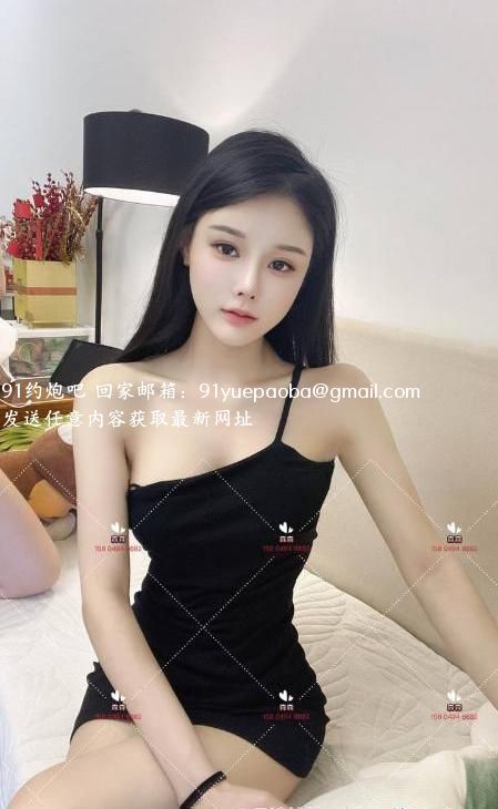 情趣诱惑女友感馨儿