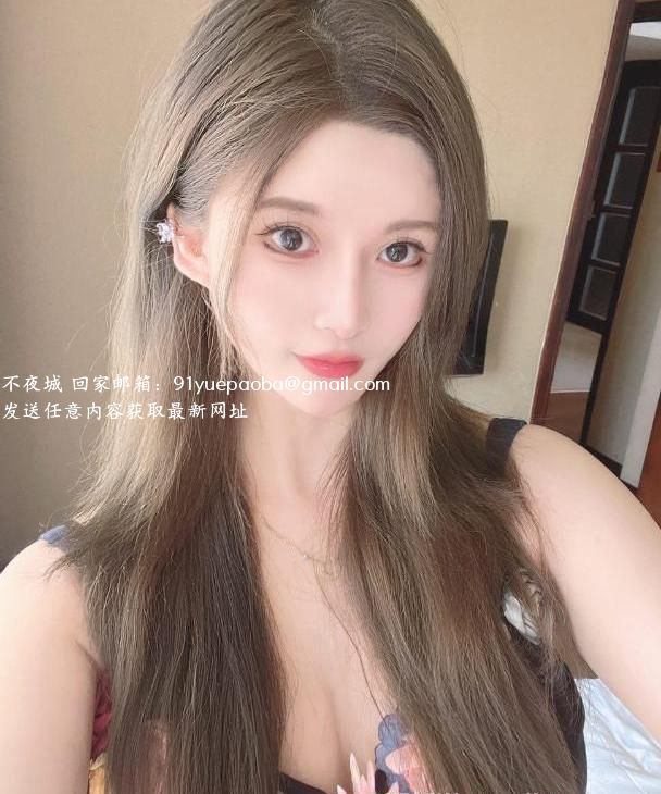 姑苏性感长腿小美女