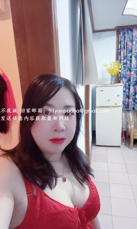 打卡巨乳熟女