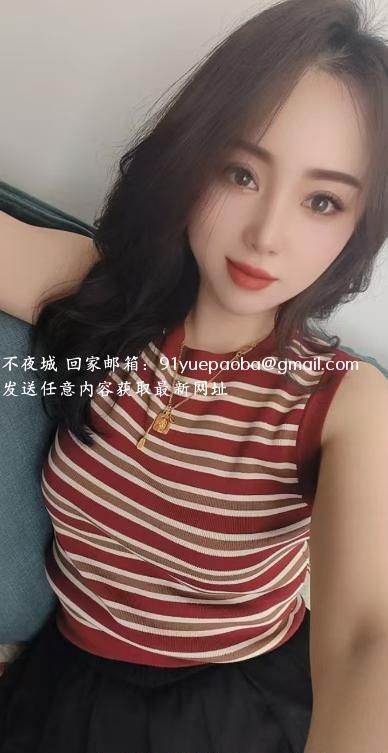 新悦广场气质御姐