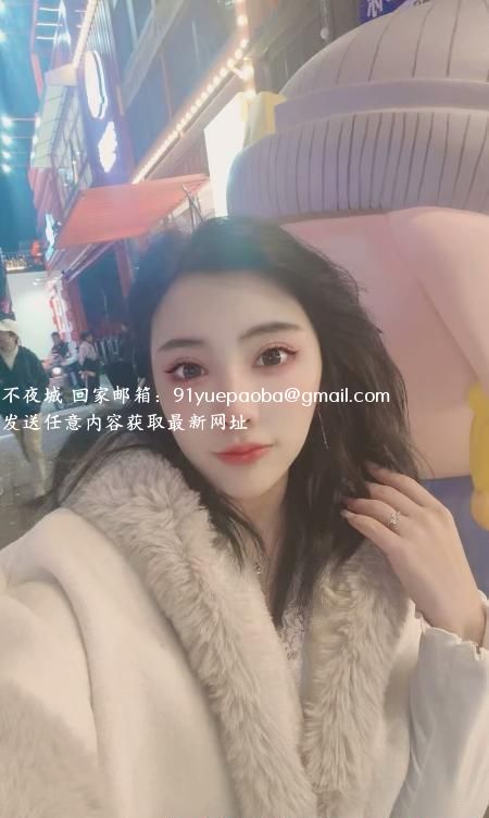 网红脸桃子