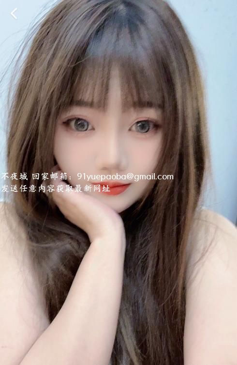气质型蓝蓝妹子