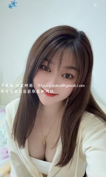 大奶妹子霞霞