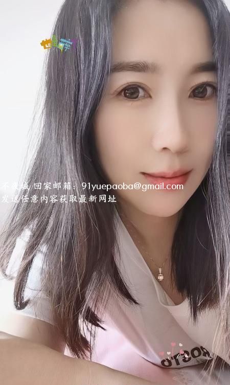 开发区美足美腿少妇