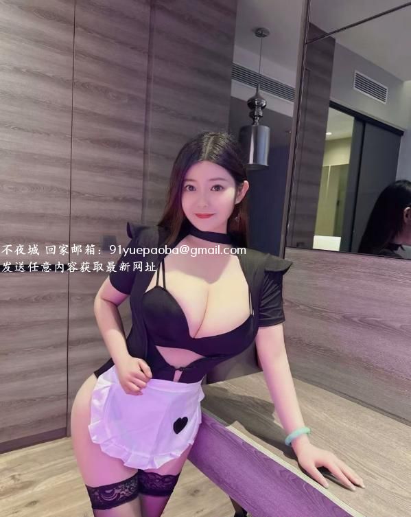 夫子庙大奶妹子