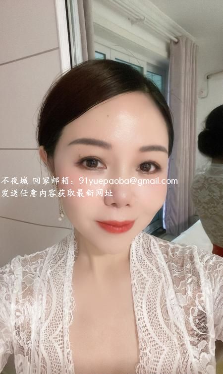 可以抱着做的大胸妹