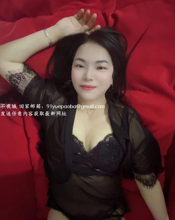大东苗族小妹