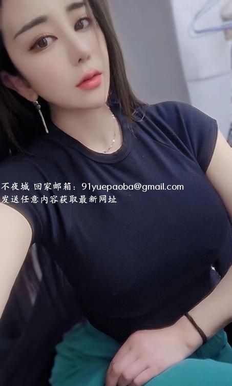 肤白貌美的重庆女孩
