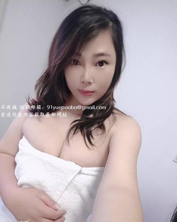 川沙大奶骚妇