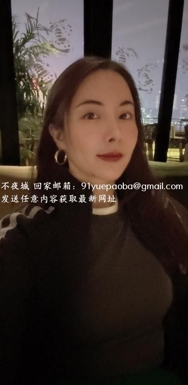 性感朱莉姐姐