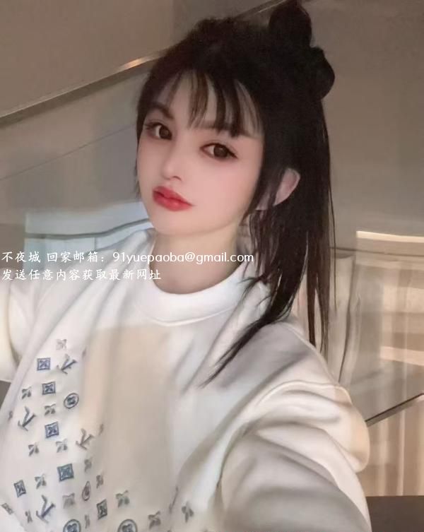 武汉蓝齐儿姐妹花
