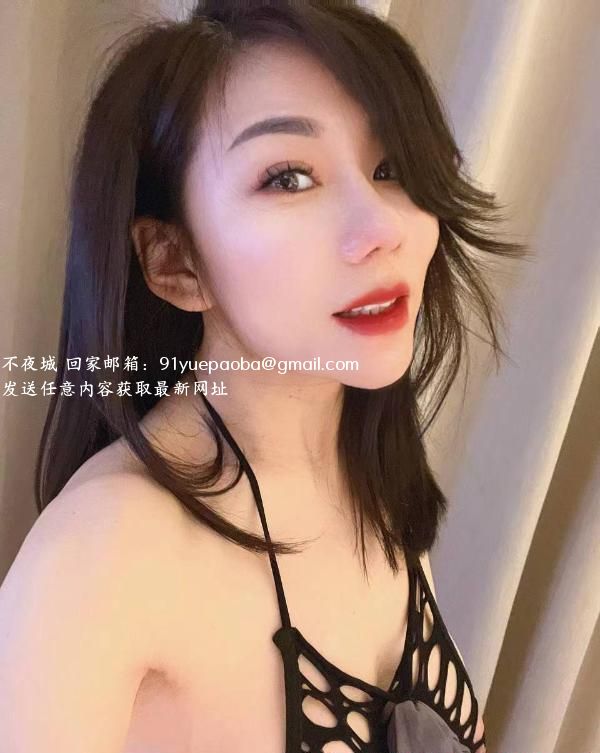 上城服务型大胸少妇