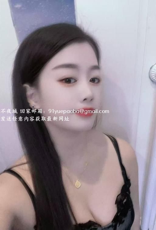过年不回家美骚御姐