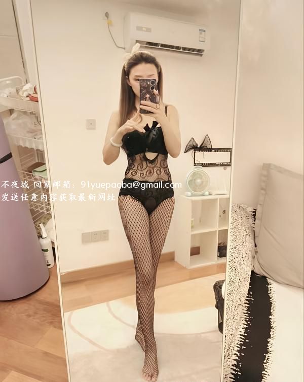 河东粉乳骚妹子