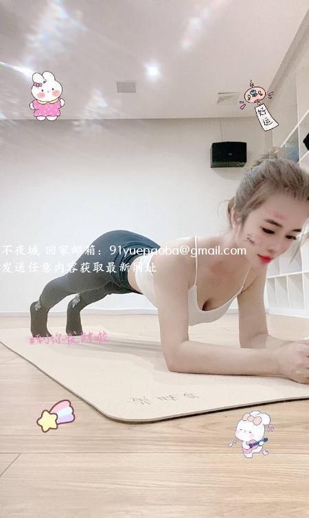 性感白嫩大奶小少妇