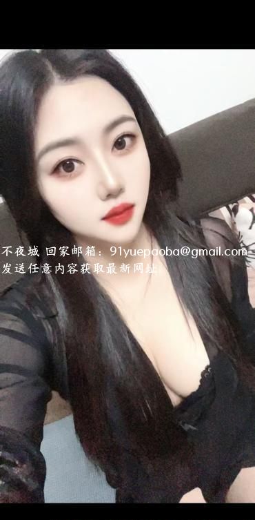 性感胸大小姐姐