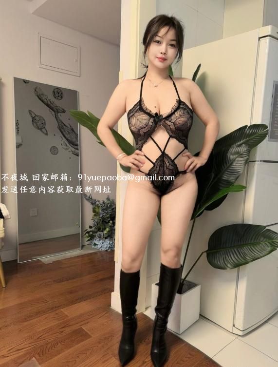 嘉定情趣翘臀安娜老师
