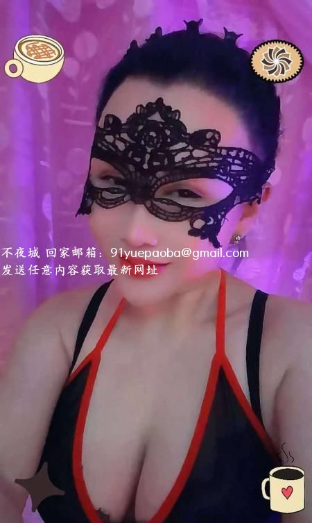 练瑜伽的骚妇