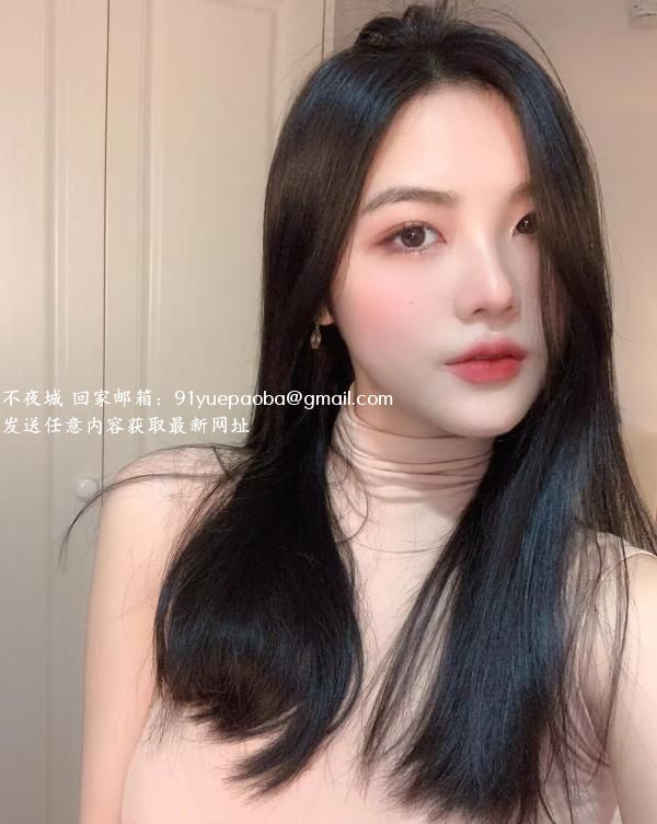 新建区丰满性感少妇