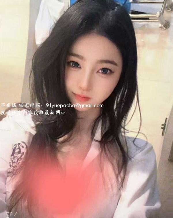 黑丝翘臀活好妹纸