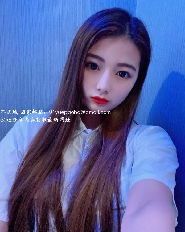 肥臀大奶妹子