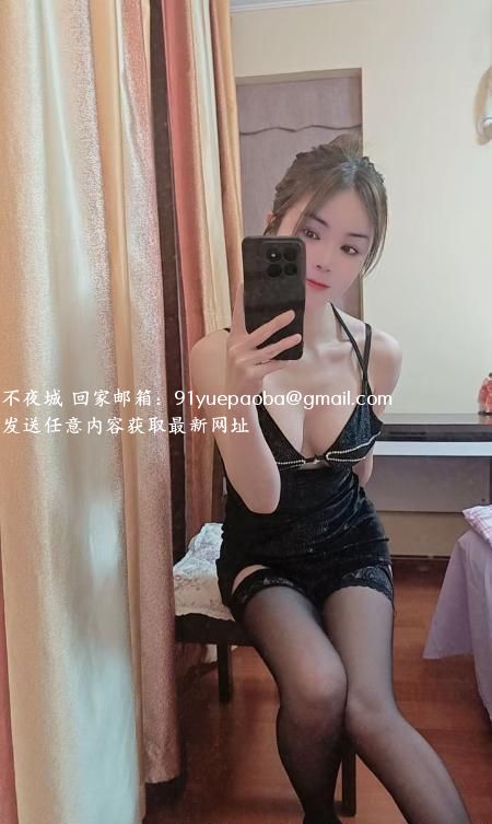 精致丰满小少妇