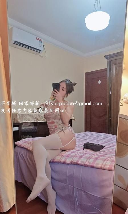 精致丰满小少妇
