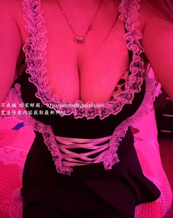 丰满大奶少妇