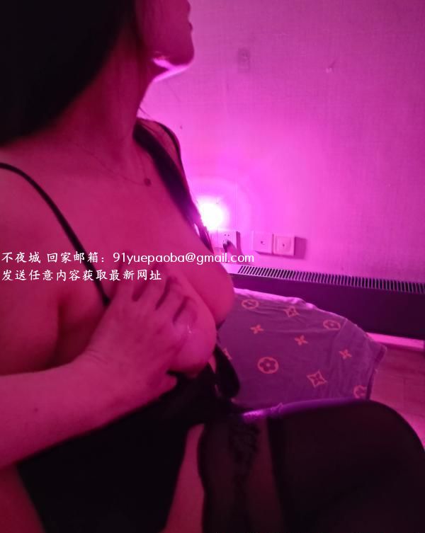 体验丰乳肥臀小七
