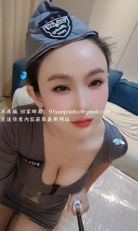 昆山大奶性感美女