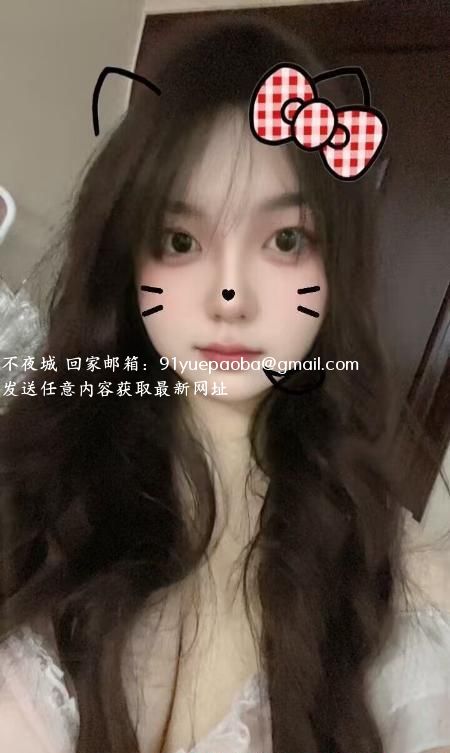 武汉城市广场大胸乐乐