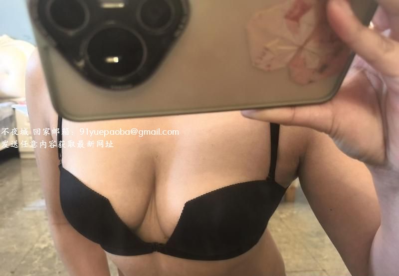 浦东美乳性感人妻